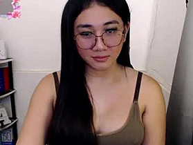 pia_worthsback Cam