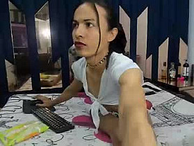 aisha_hotts777 Cam