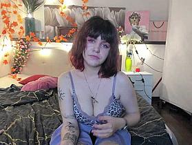 Sweetyblum Cam