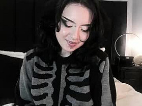 adeelinee Cam