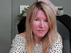 LauraExtasy Cam