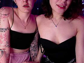 NiaandMolly Cam