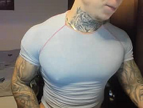 lewis_muscleee Cam
